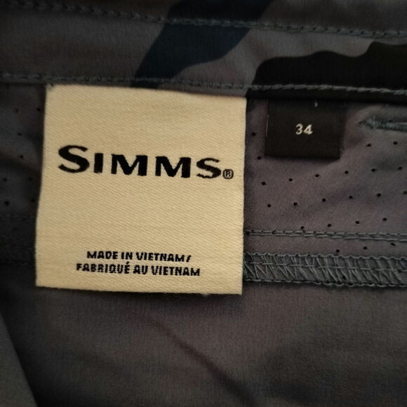 Simms Size 34 Seamount Board Shorts Woodland Camo Storm - Picture 3 of 5